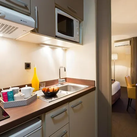 Hotel 1-bedroom Cozy Comfort For 2 People