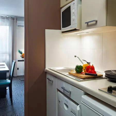 1-bedroom Cozy Comfort For 2 People Hotel